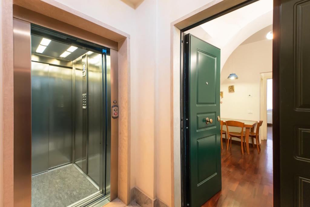 Boschetto Apartment Рим Екстериор снимка