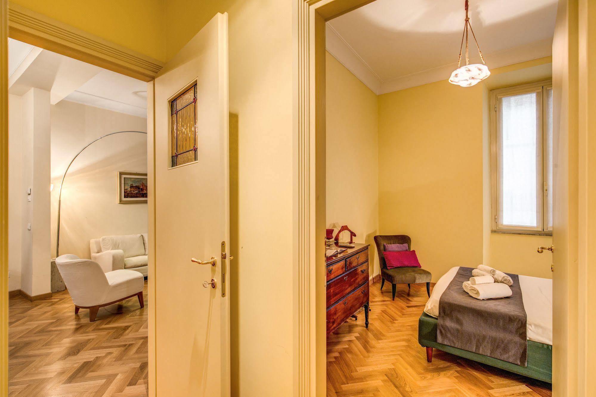Boschetto Apartment Рим Екстериор снимка