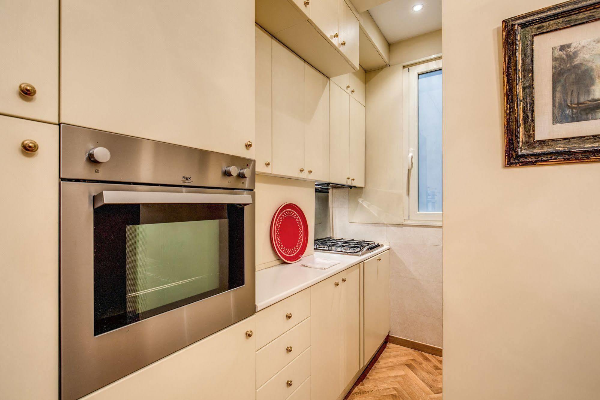 Boschetto Apartment Рим Екстериор снимка